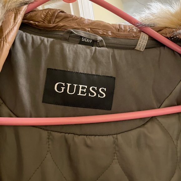 Guess olive faux fur trim Parka - Picture 4 of 8